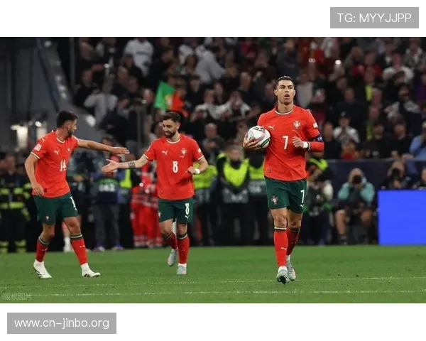 40岁C罗泪洒赛场跪地长啸再夺国家队第三冠荣耀时刻